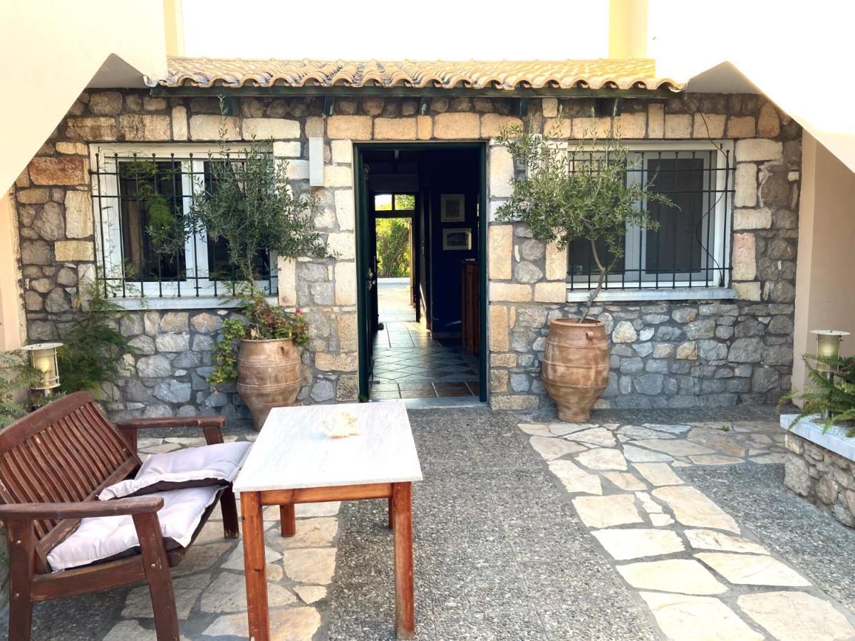 Sunny Garden Aparthotel Epidaurus Екстериор снимка