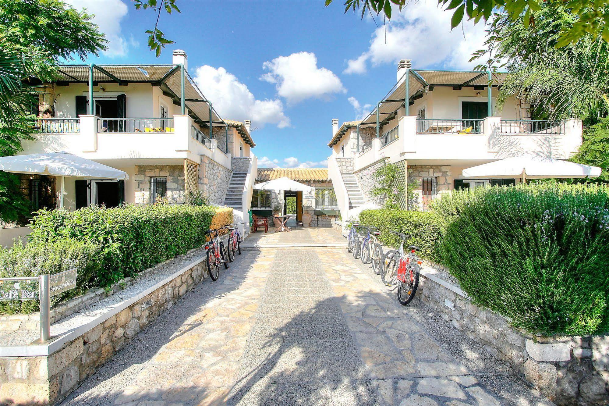 Sunny Garden Aparthotel Epidaurus Екстериор снимка